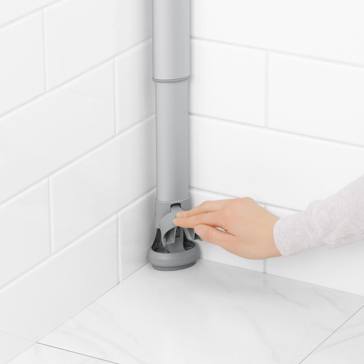 quick-extend-aluminum-pole-caddy-i3 gg_13241500_4c.jpg