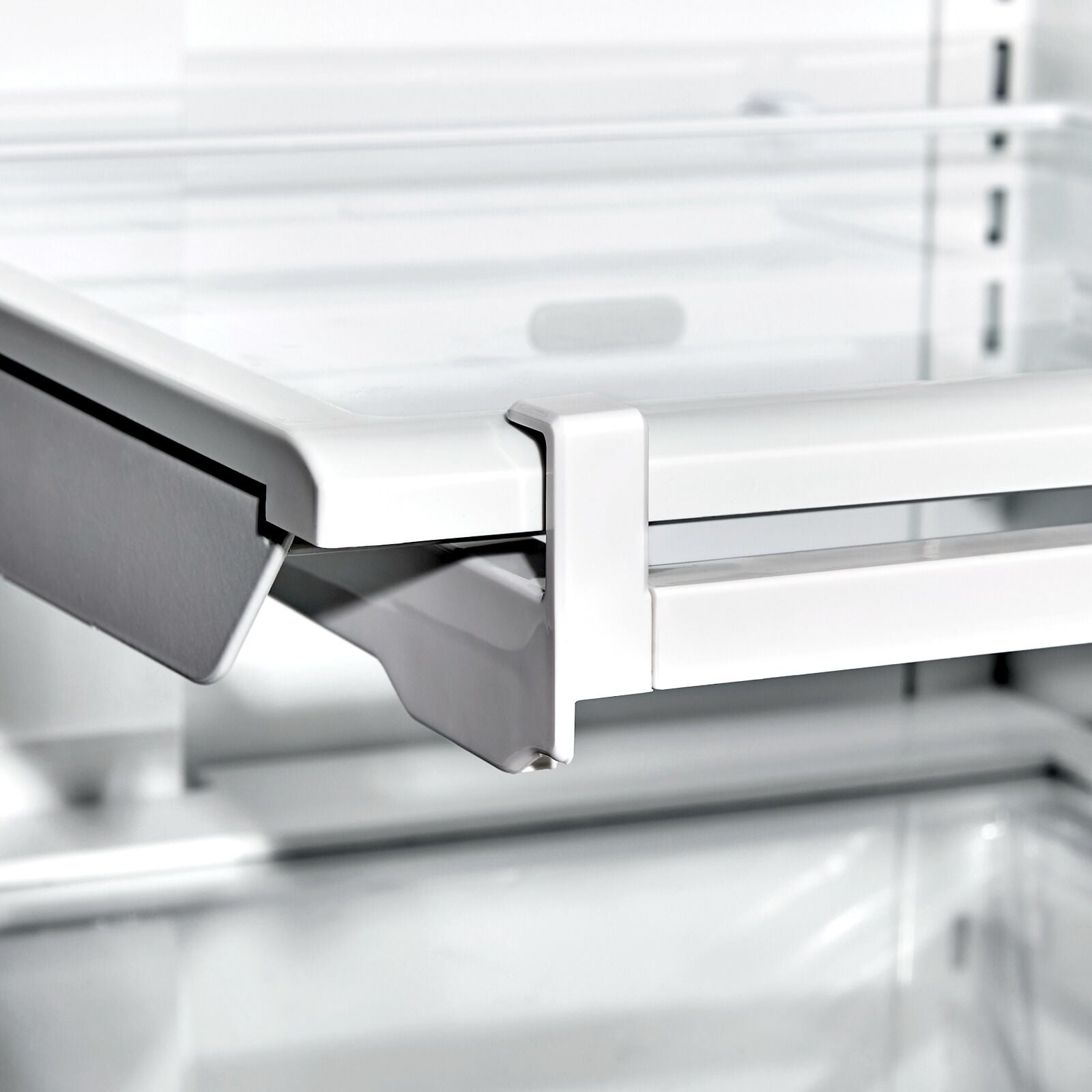 refrigerator-undershelf-drawer-10-in-q8 gg_13346700_10inundershelfdrawer_pdp_08.jpg