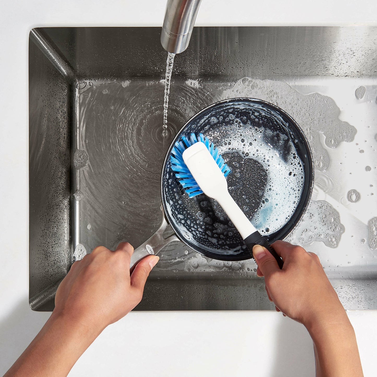 dish-brush-with-scraper-o8 gg_21691_4_1_.jpg