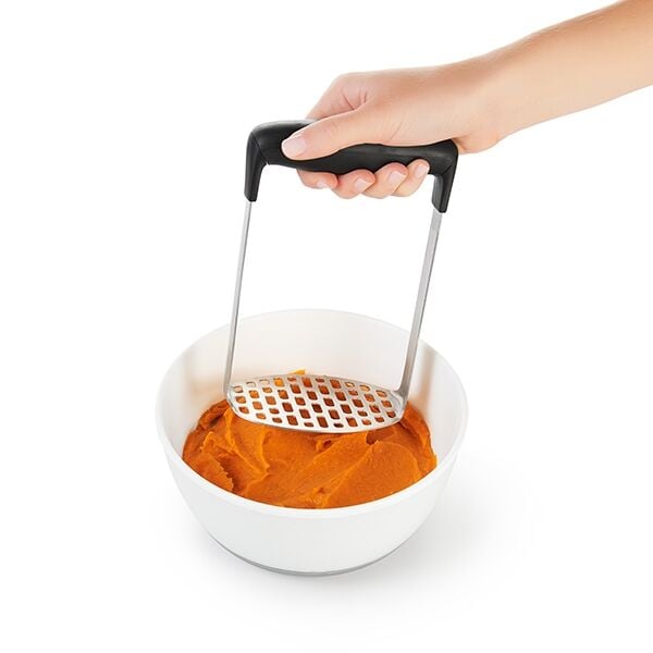 smooth-potato-masher-a6 gg_34581_4.jpg