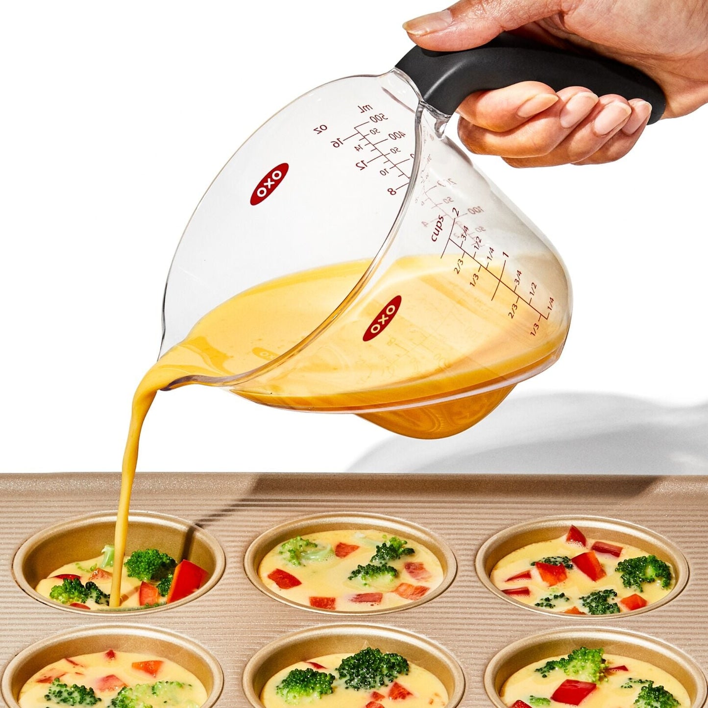 2-cup-angled-measuring-cup-s4 gg_70981v6_2cupangledmeasuringcup_pdp_05.jpg