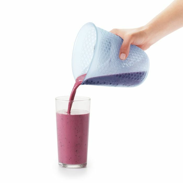 4-cup-squeeze-and-pour-measuring-cup-r2 measuring_cup_1.jpg