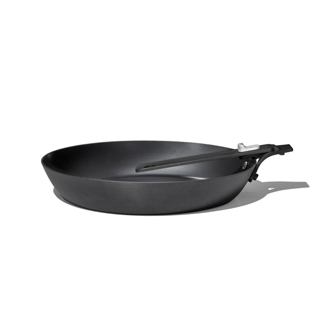 carbon-steel-with-removable-handle-10in-pan-y8 od__2059640001__10incarbonsteelpan_67_rgb.jpg
