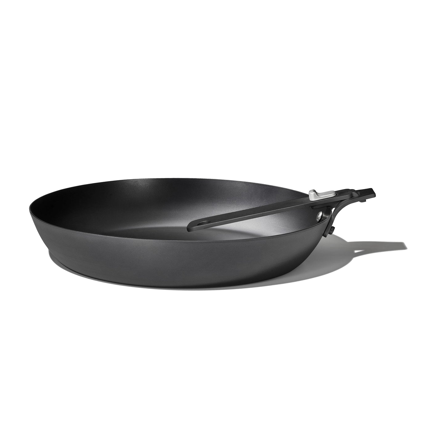 outdoor-12-inch-carbon-steel-pan-with-removable-handle-a4 od__2059650001_12incarbonsteelpan_60_rgb.jpg