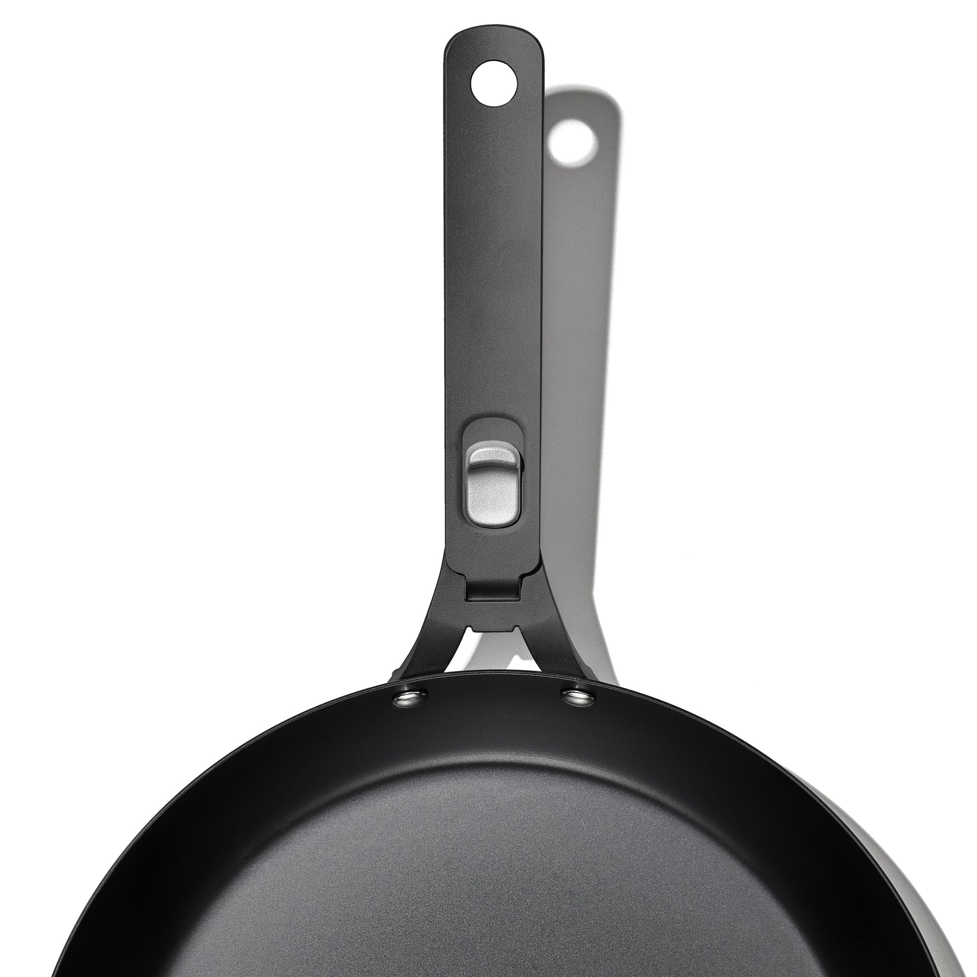 outdoor-12-inch-carbon-steel-pan-with-removable-handle-a4 od__2059650001_12incarbonsteelpan_86_rgb.jpg