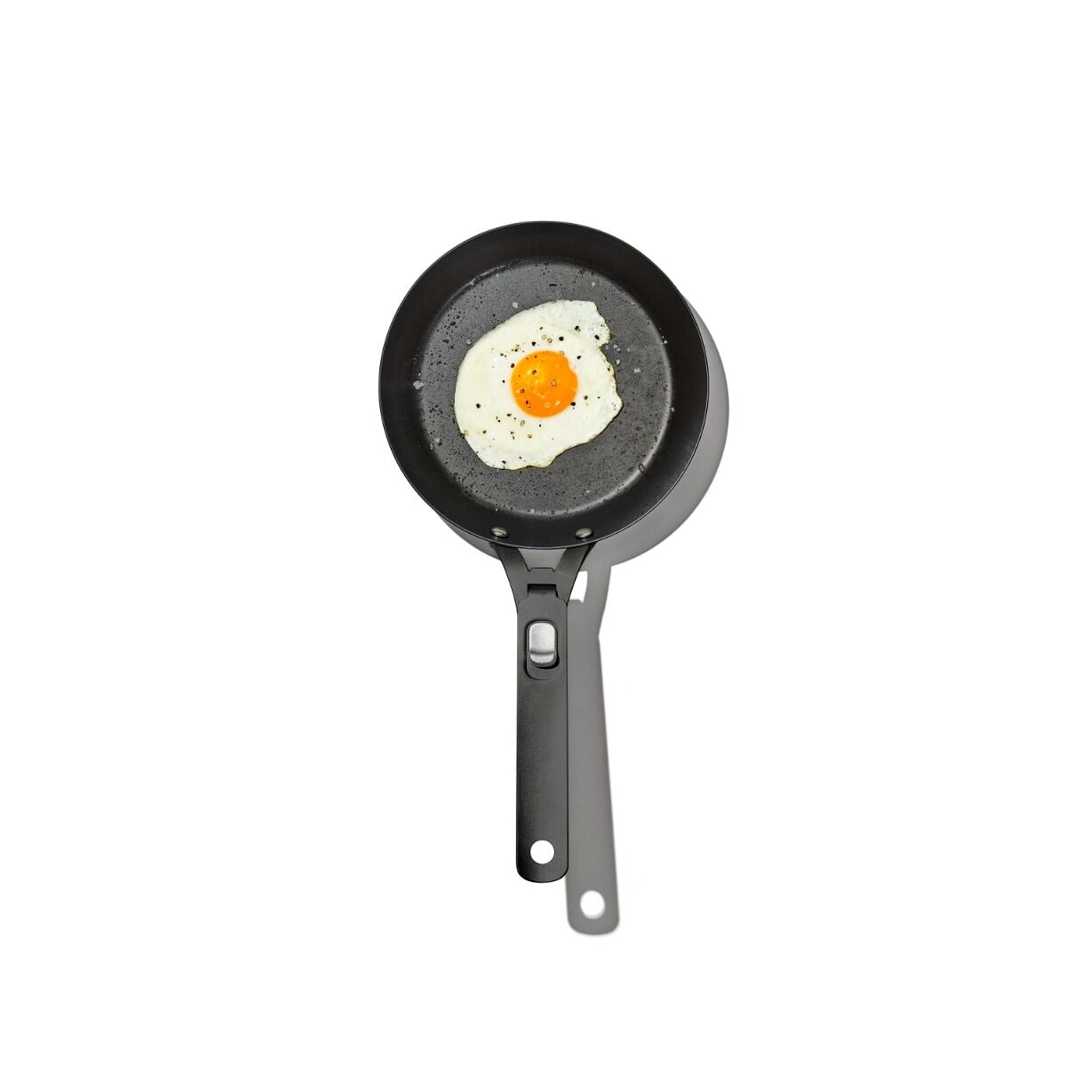 carbon-steel-with-removable-handle-10in-pan-y8 od__2059660001__8incarbonsteelpan_72_p_rgb.jpg