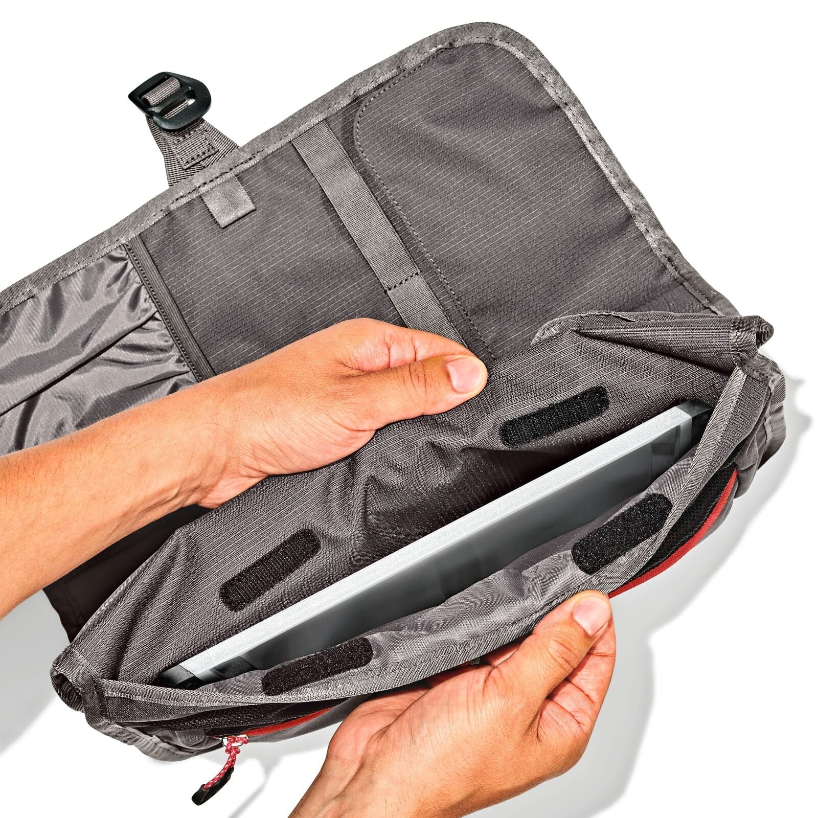 outdoor-camp-kitchen-tool-roll-s1 odr_9113900_campkitchentoolroll_pdp_07.jpeg