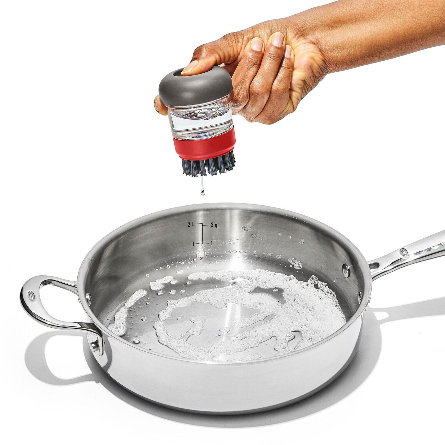 outdoor-soap-dispensing-dish-brush-with-storage-case-j7 odr_9209700_soapdispensingbrush_10.jpg