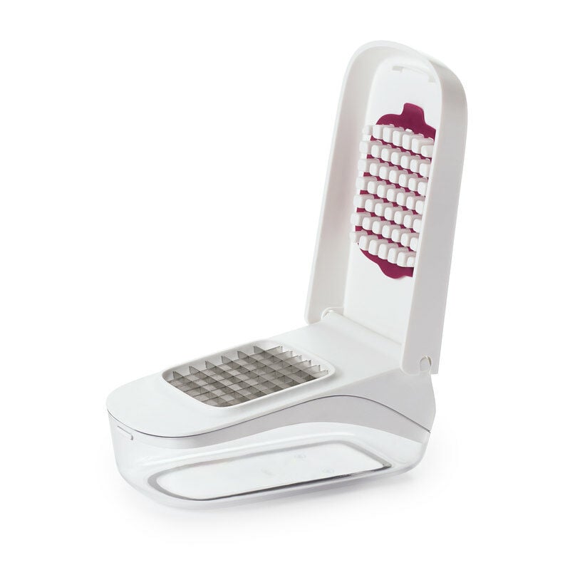 vegetable-chopper-with-easy-pour-opening-g3 onion_1.jpg
