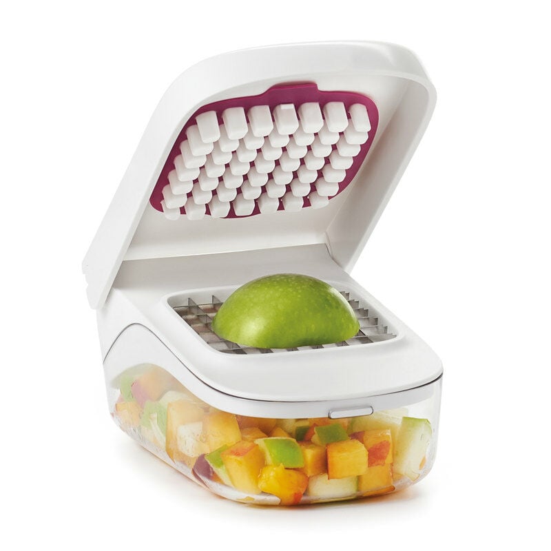 vegetable-chopper-with-easy-pour-opening-g3 onion_7.jpg