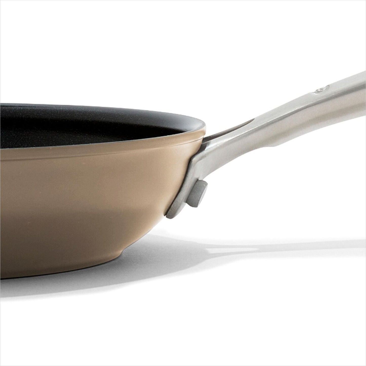 enhanced-non-stick-8-inch-frypan-q6 oxo_cc010457-001_enhanced-nonstick-8in-fry-pan-biscuit_pdp_03.jpg