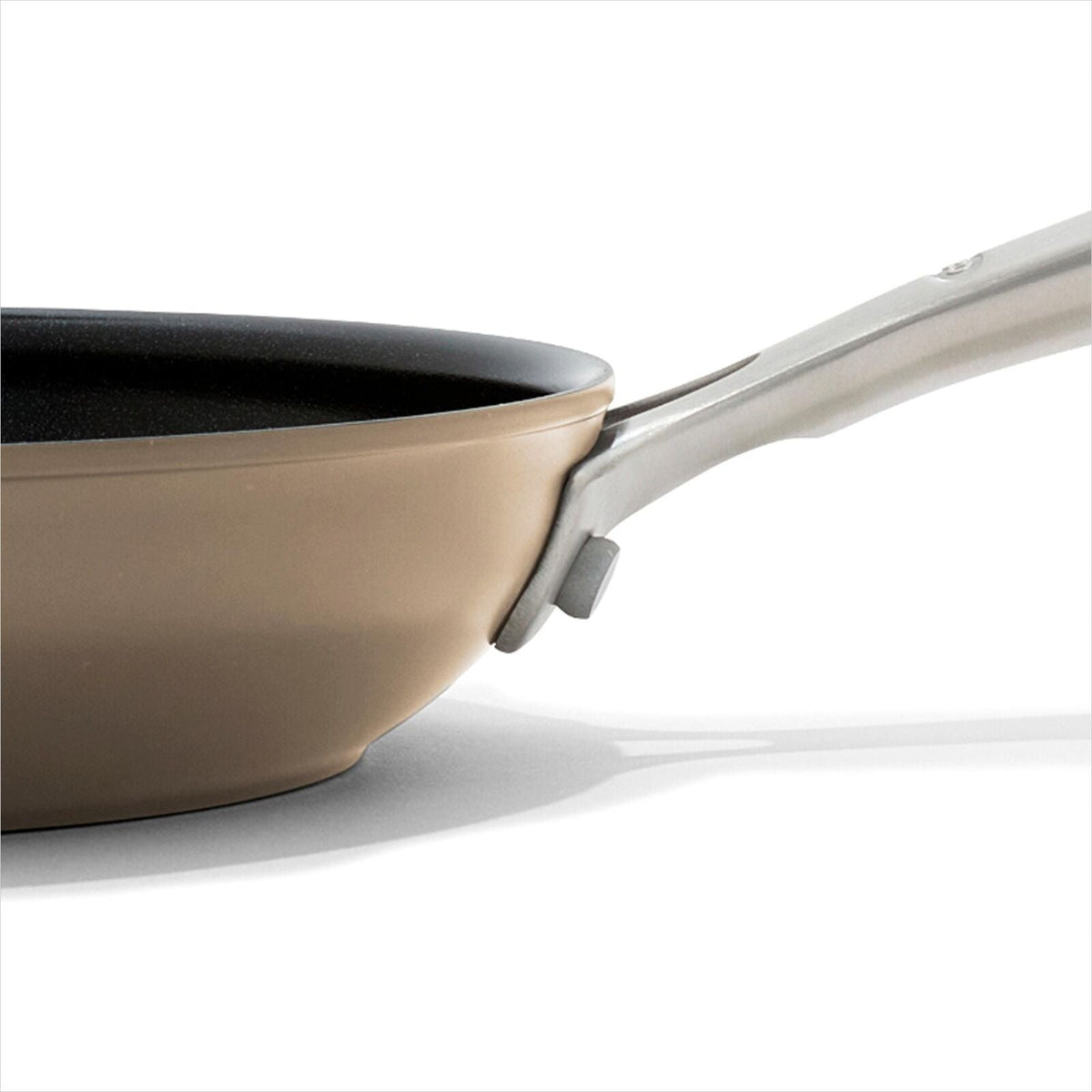 enhanced-non-stick-8-inch-frypan-q6 oxo_cc010457-001_enhanced-nonstick-8in-fry-pan-biscuit_pdp_03.jpg