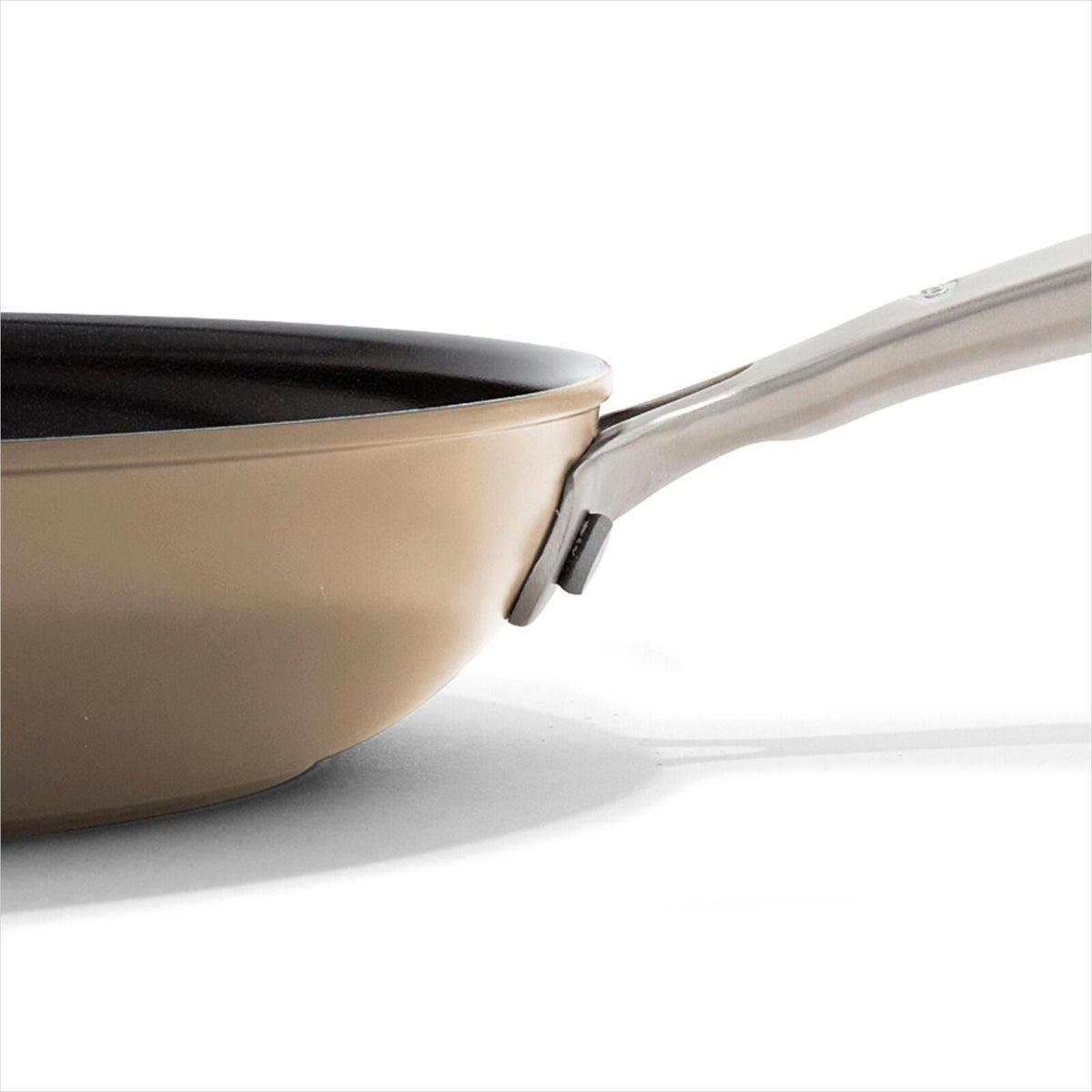 enhanced-non-stick-12-inch-frypan-l6 oxo_cc010459-001_enhanced-nonstick-12in-fry-pan-biscuit_pdp_03.jpg