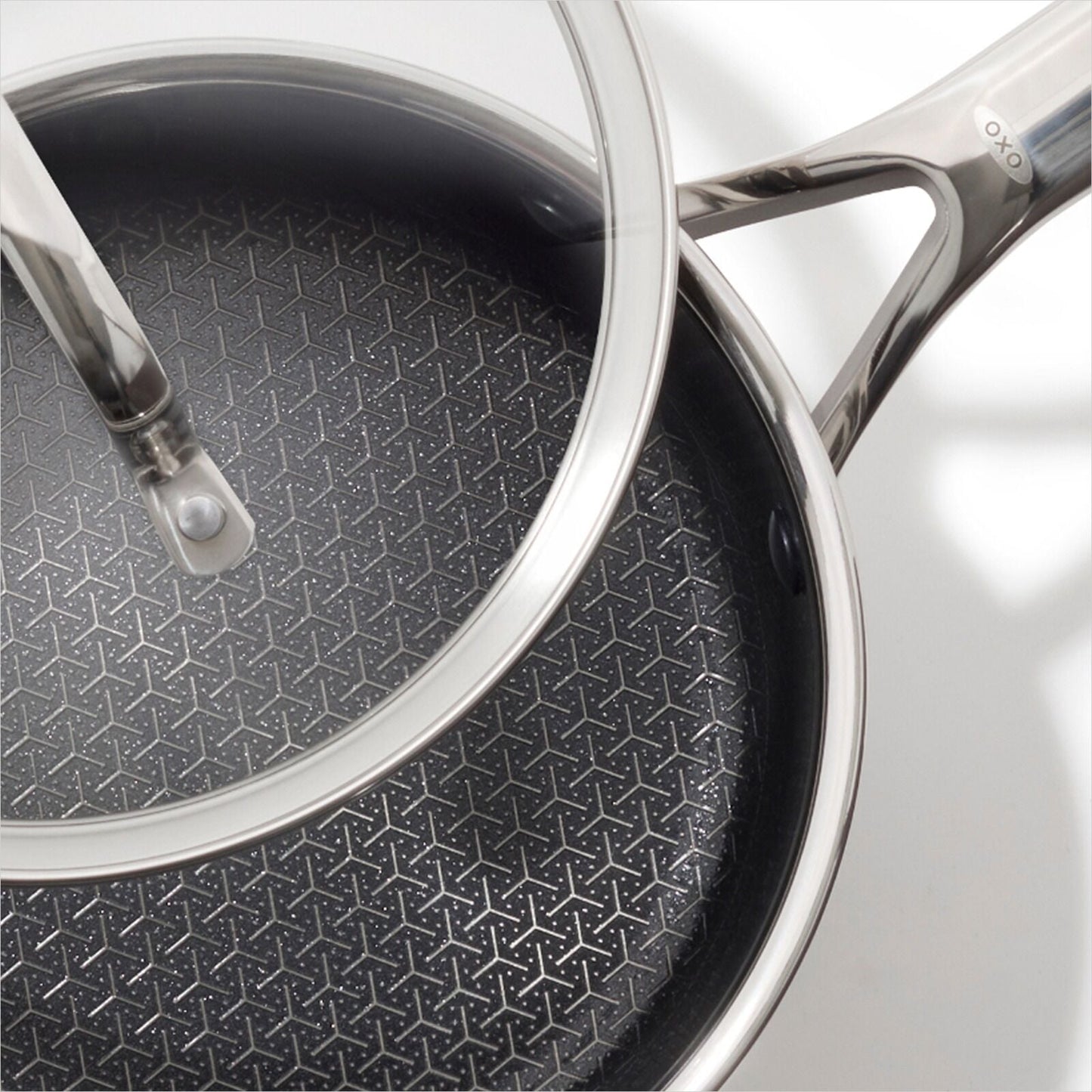 trident-hybrid-non-stick-stainless-steel-2-5-qt-saucepan-with-lid-k4 oxo_cc010465-001_trident-2p5qt-sauce_ss_pdp_03.jpeg