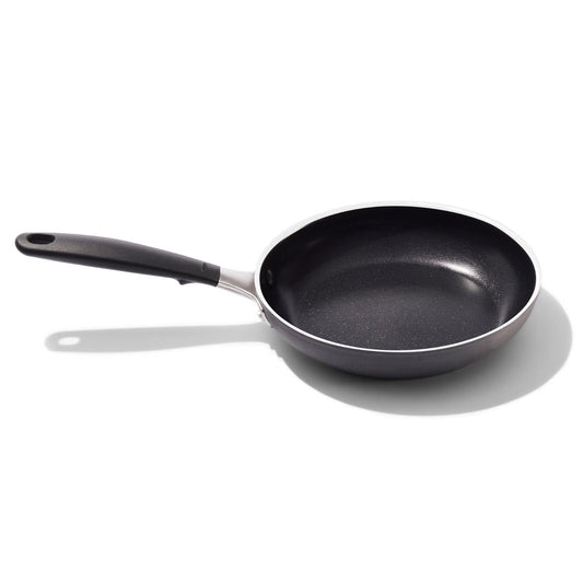non-stick-pro-every-day-8-inch-frypan-a8 oxo_cc010468-001_nonstick-everyday-8in-fry-pan_pdp_01.jpg