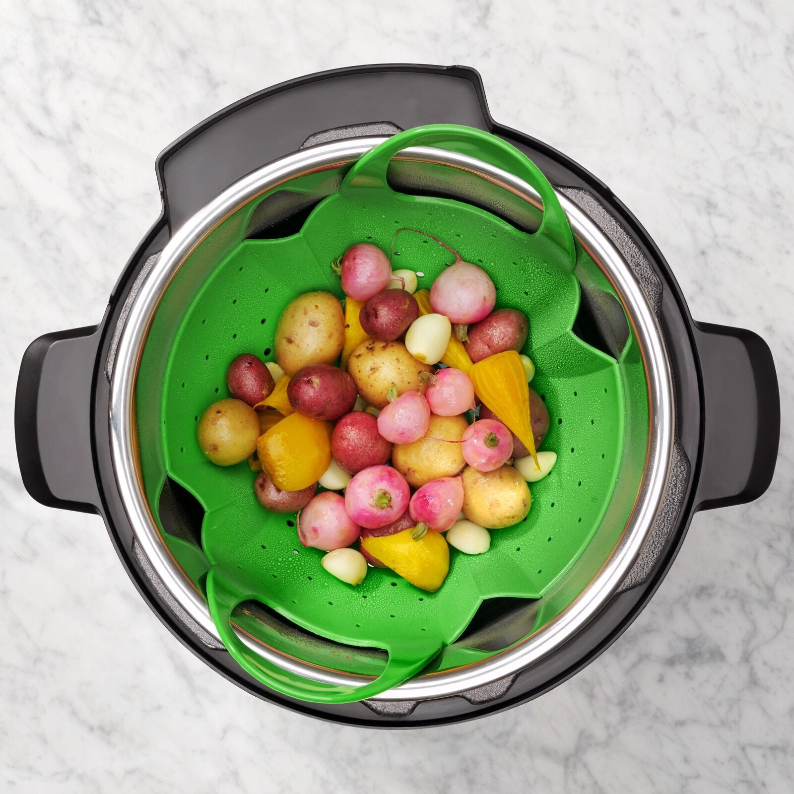 silicone-steamer-t7 oxo_food_silicone_steamer-1142380_012.jpg