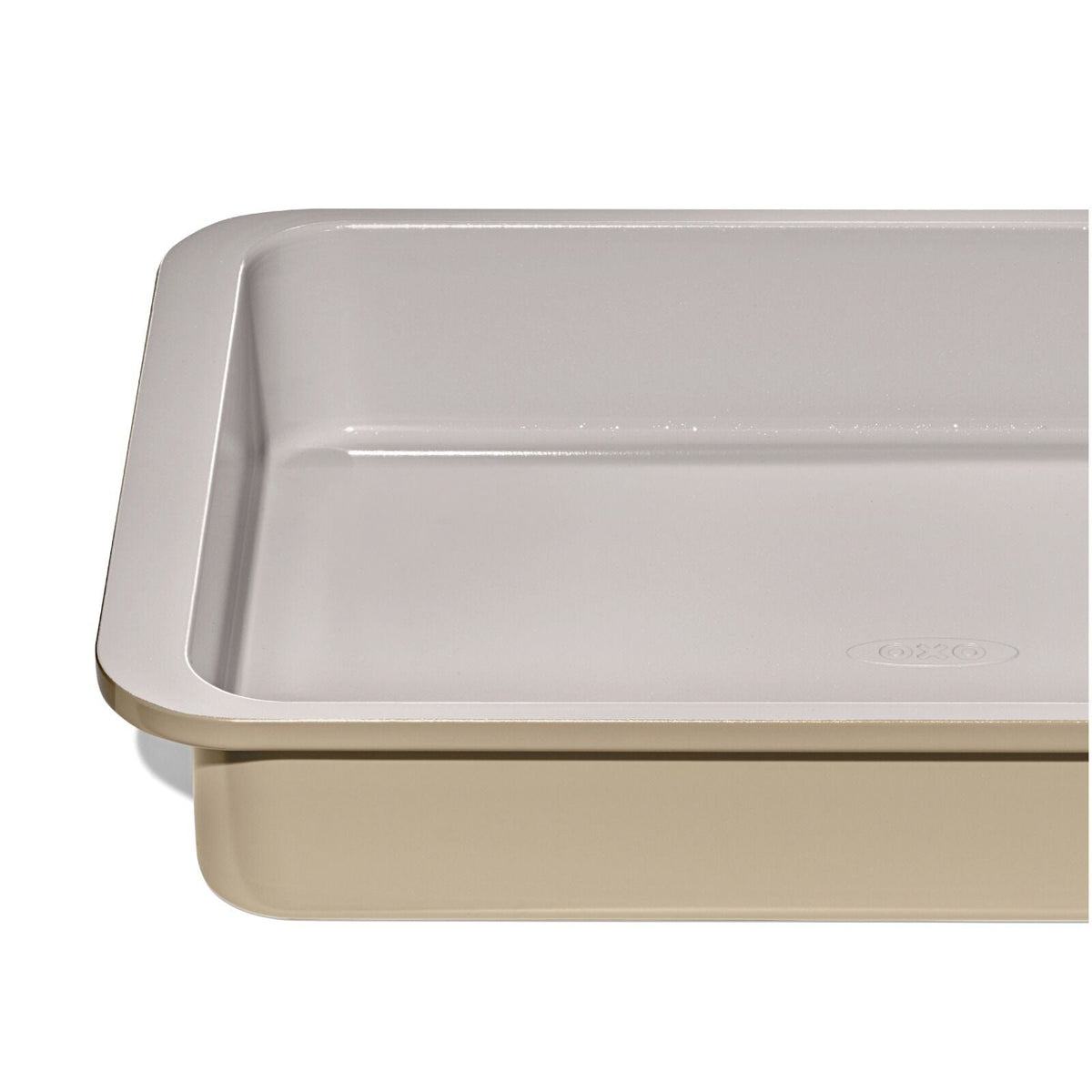 non-stick-pro-ceramic-coated-metal-bakeware-9-x-13-cake-pan-o4 oxo_gg_11415600_9x13-cake-pan-biscuit_pdp_04.jpg