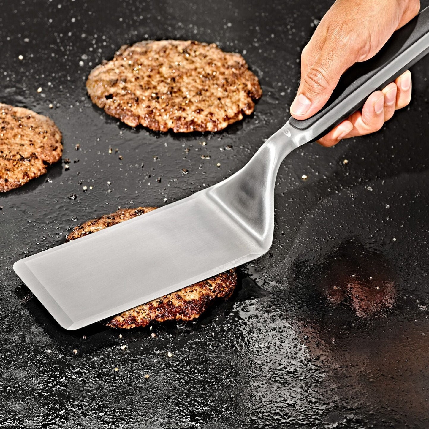 large-griddle-turner-c9 oxo_griddle-turner_pdp_01.jpeg
