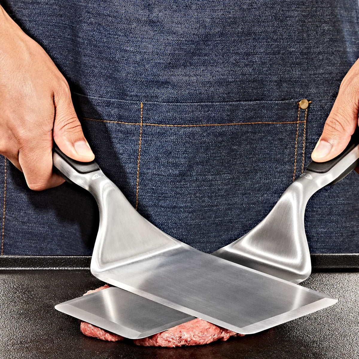 large-griddle-turner-c9 oxo_griddle-turner_pdp_06.jpeg