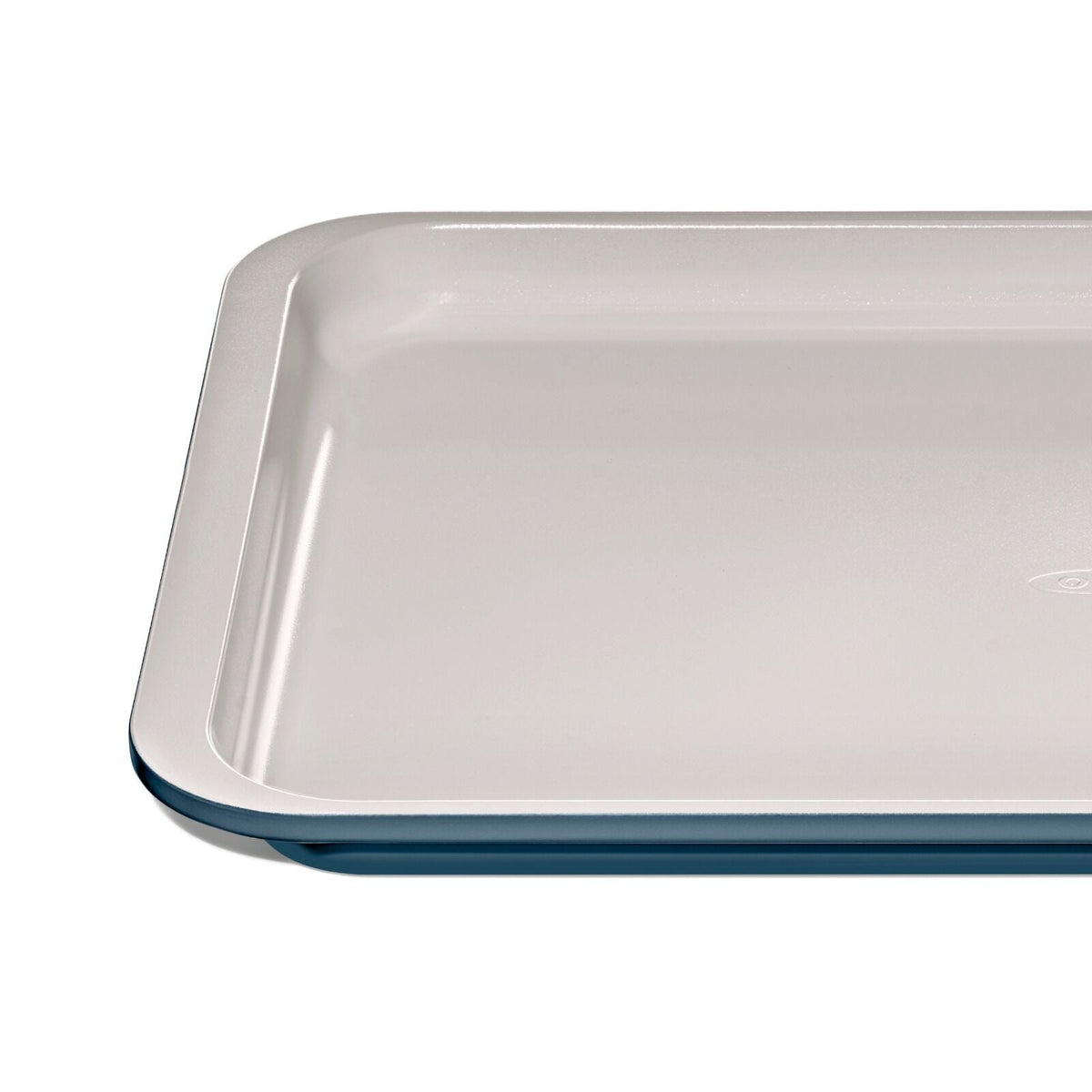non-stick-pro-ceramic-coated-metal-bakeware-half-sheet-pan-storm-blue-q7 oxo_half-sheet-pan-stormblue_pdp_05.jpg