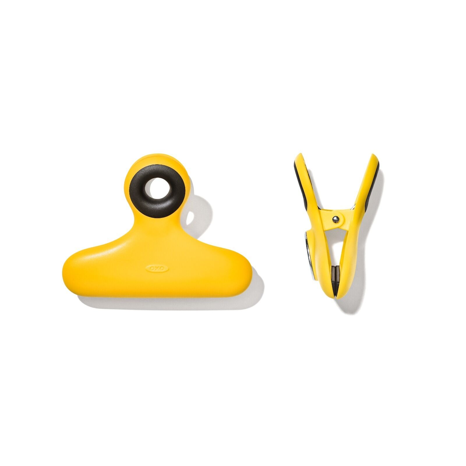 magnetic-heavy-duty-clips-4-piece-l4 oxo_heavy-duty_clips-13362600_012.jpg
