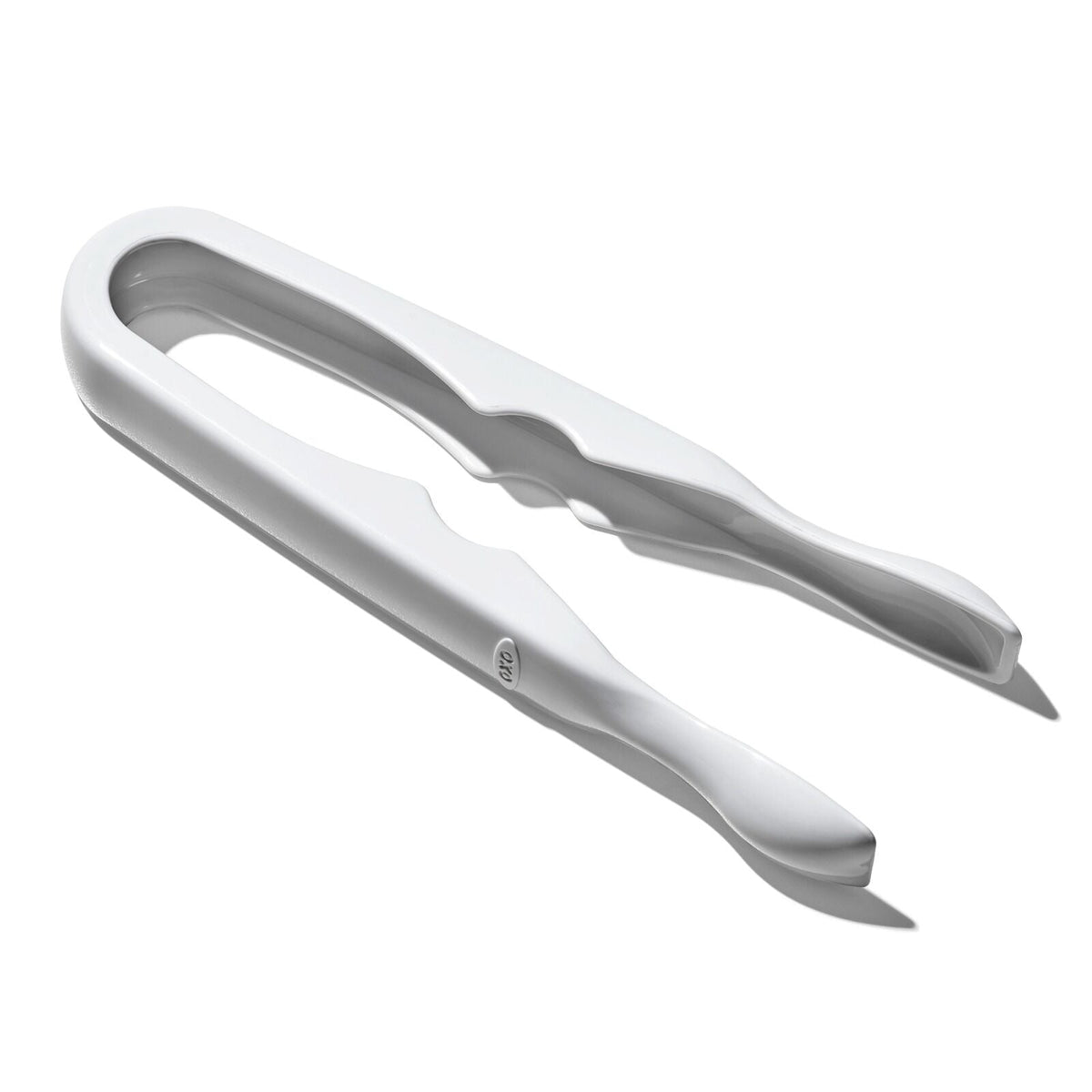 pop-mini-tongs-3-pack-o2 oxo_mini_kitchen_tongs-13382400_017.jpg