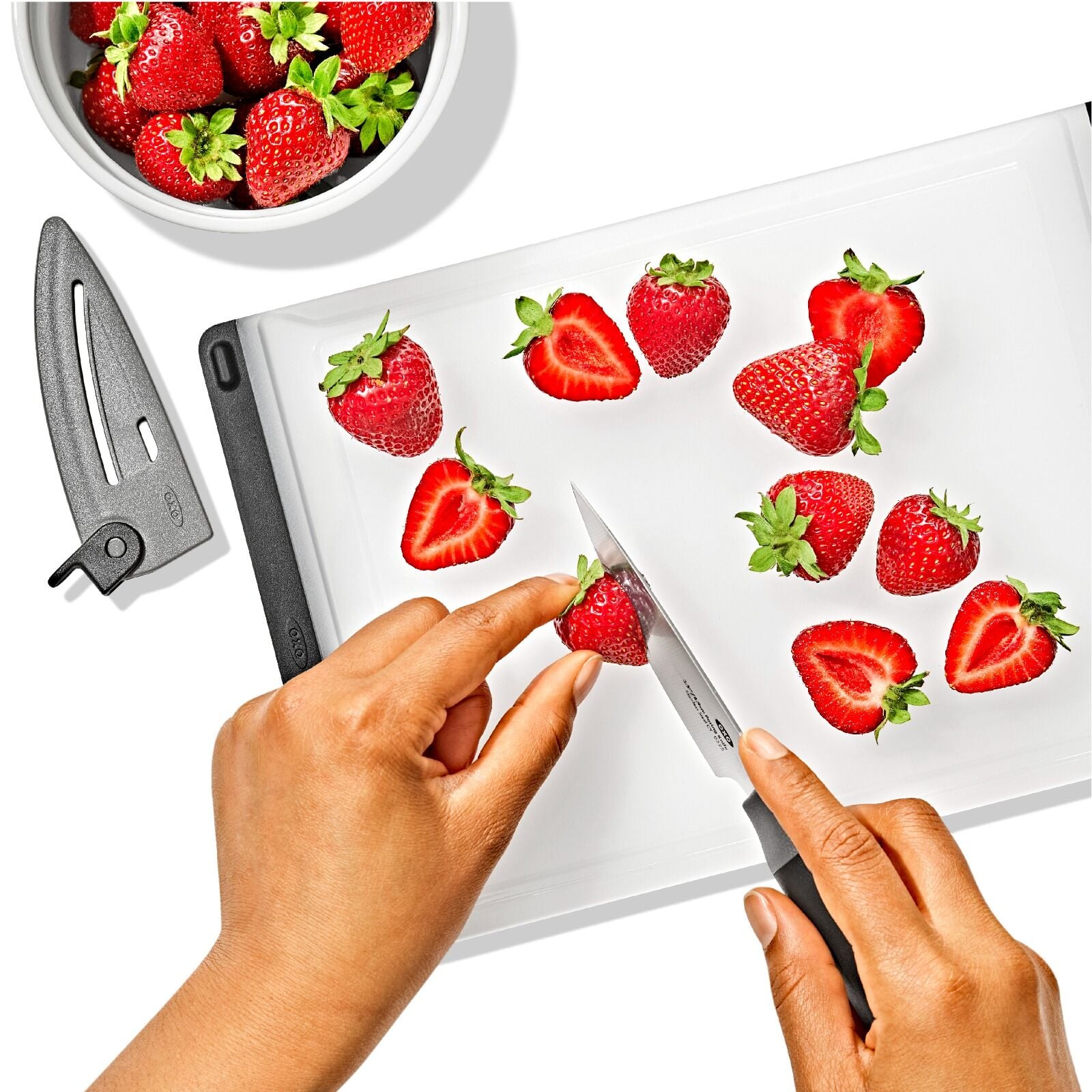 3-5-in-paring-knife-with-locking-sheath-m7 oxo_paring-knife-with-sheath_pdp_05.jpeg