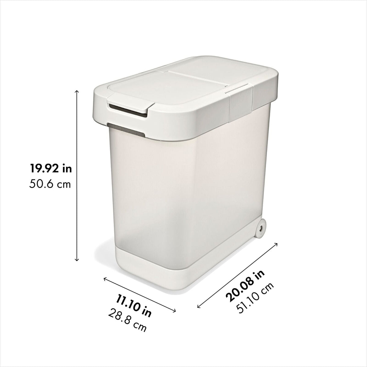 oxo-pet-airtight-food-container-with-scoop-large-e3 pet_7301500_airtight-food-container-large_apdp_01_dim.jpeg