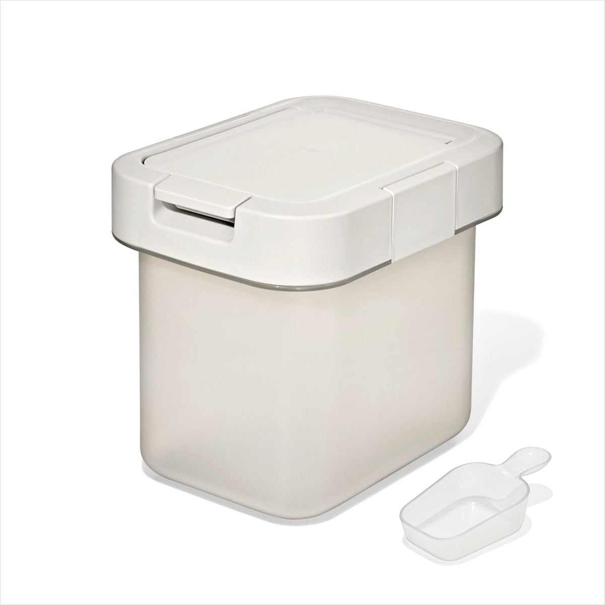 oxo-pet-airtight-food-container-with-scoop-small-y9 pet_7301700_airtight-food-container-small_apdp_00_main.jpg