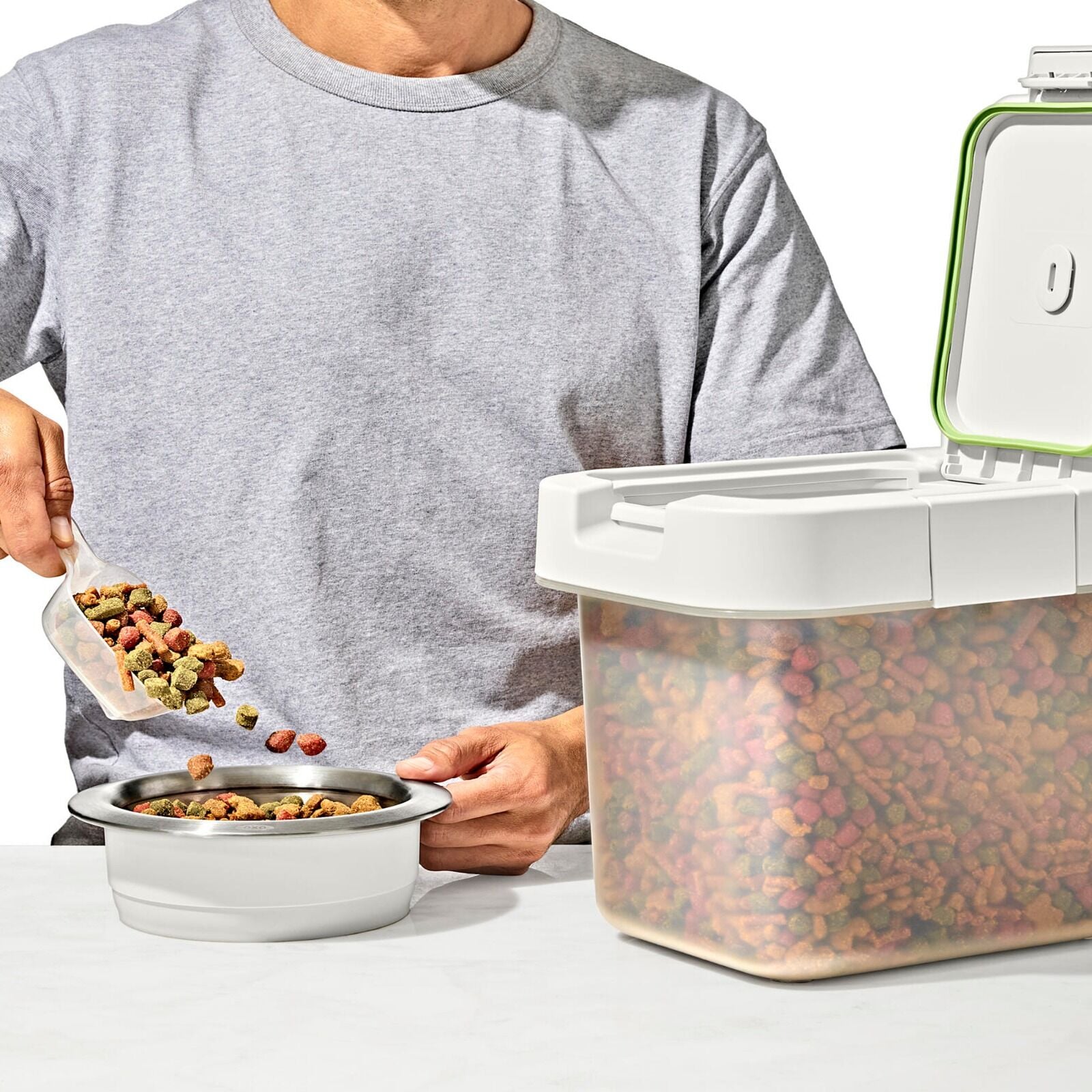 oxo-pet-airtight-food-container-with-scoop-small-y9 pet_7301700_airtight-food-container-small_pdp_05.jpg
