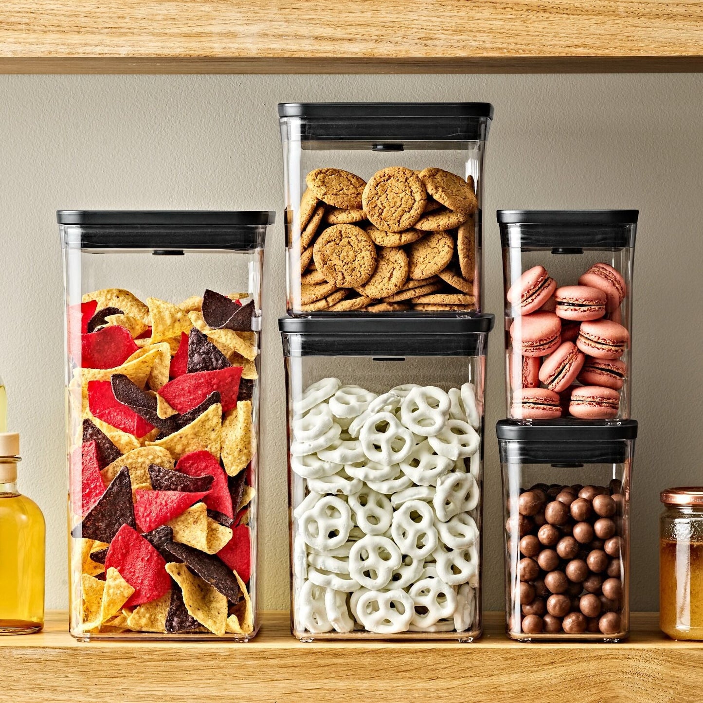 pop-container-big-square-medium-4-4-qt-4-2-l-c3 pop-matte-neutrals-black_pdp_01_1_.jpg