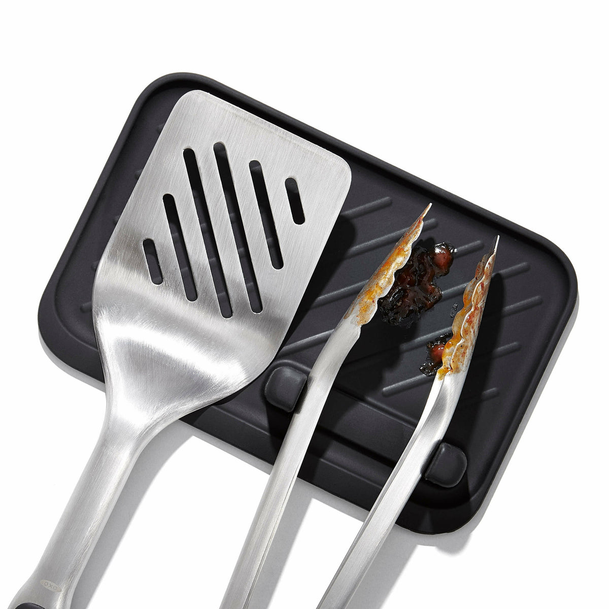 oxo-good-grips-grilling-turner-and-tongs-set-z7 sw_21185800_050620_1_rgb_1_.jpg