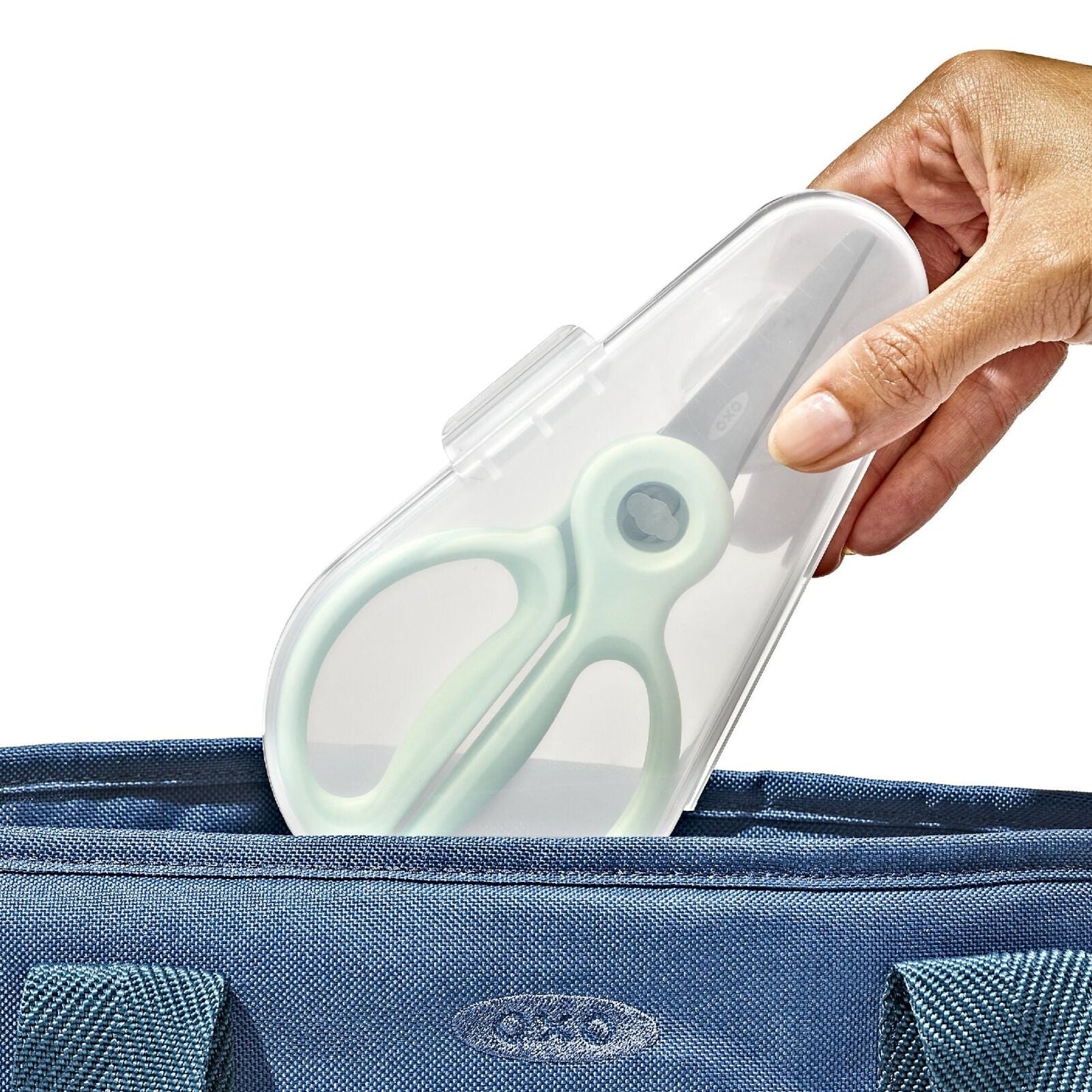 on-the-go-food-scissors-with-case-o4 tot_61176600_baby-food-scissors-opal_pdp_03.jpeg