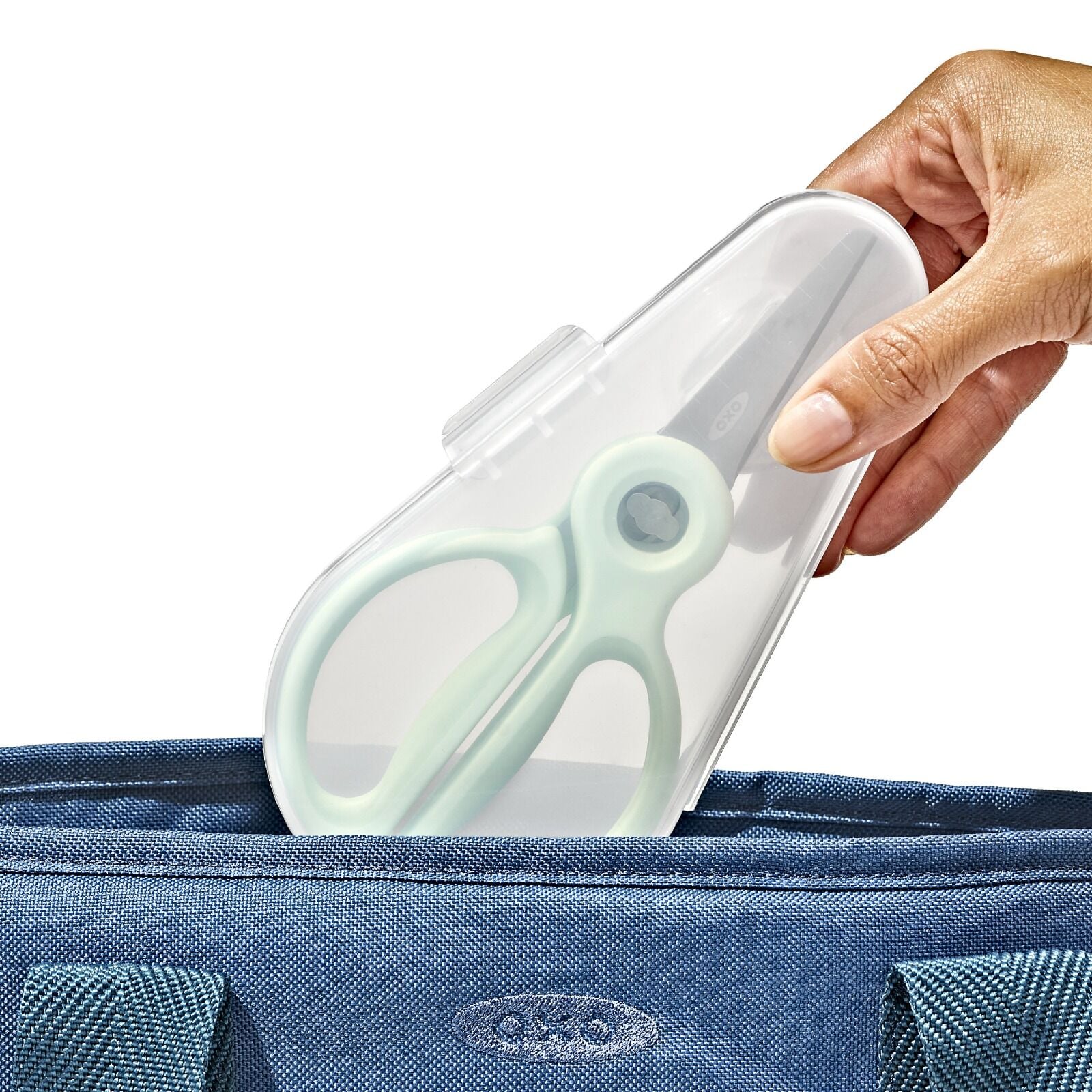 on-the-go-food-scissors-with-case-o4 tot_61176600_baby-food-scissors-opal_pdp_03.jpeg