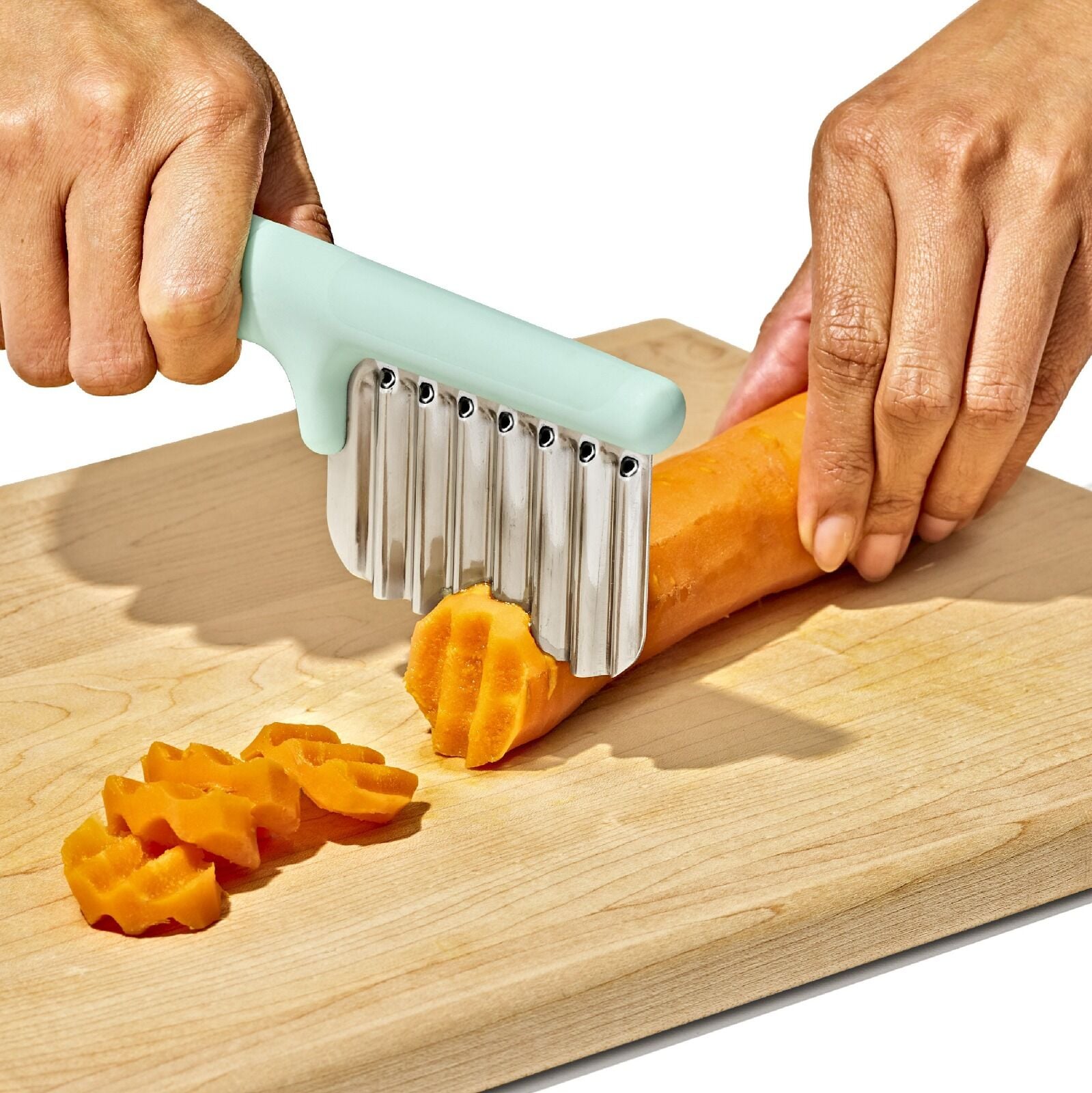 cut-and-prep-set-3-piece-k8 tot_61176700_baby-food-prep-set_pdp_02.jpeg