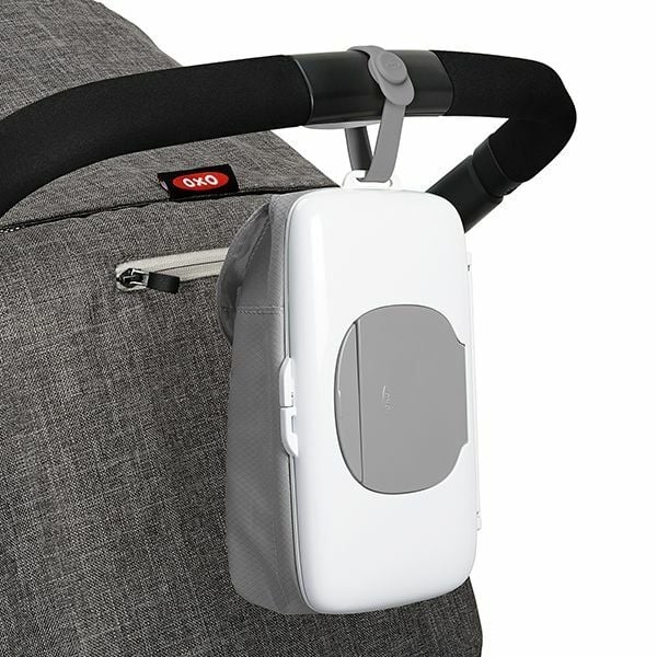 on-the-go-wipes-dispenser-with-diaper-pouch-s9 tot_62100200_1b.jpg