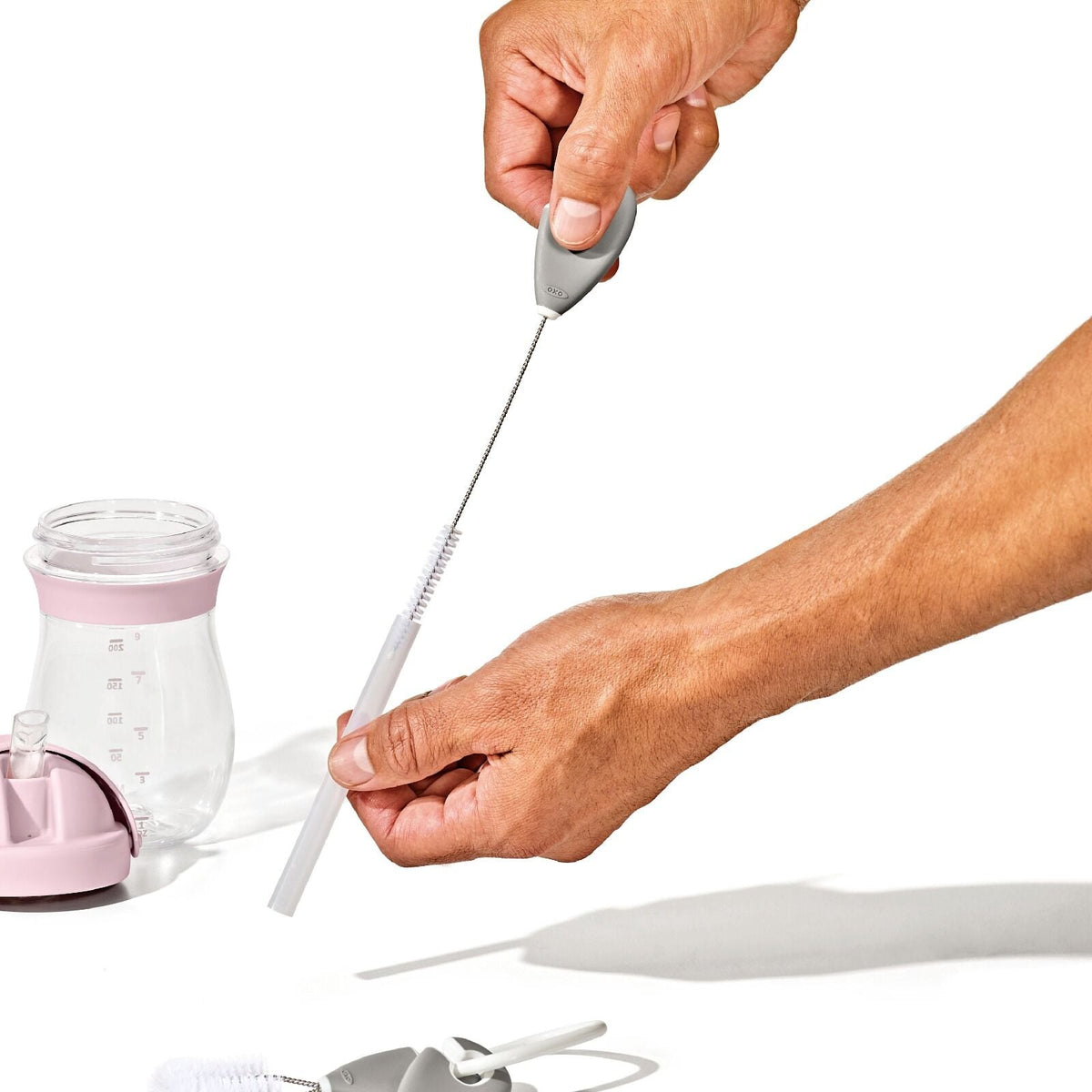 cleaning-set-for-straw-and-sippy-cup-c0 tot_62174500_cleaning-set-straw-sippy-cup_pdp_01.jpeg