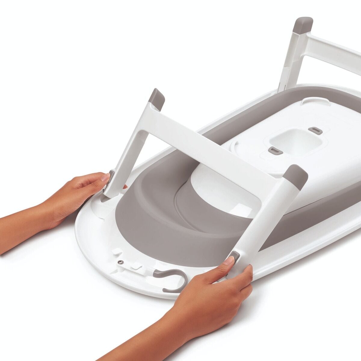 splash-and-store-bathtub-b3 tot_63142700_4a.jpg