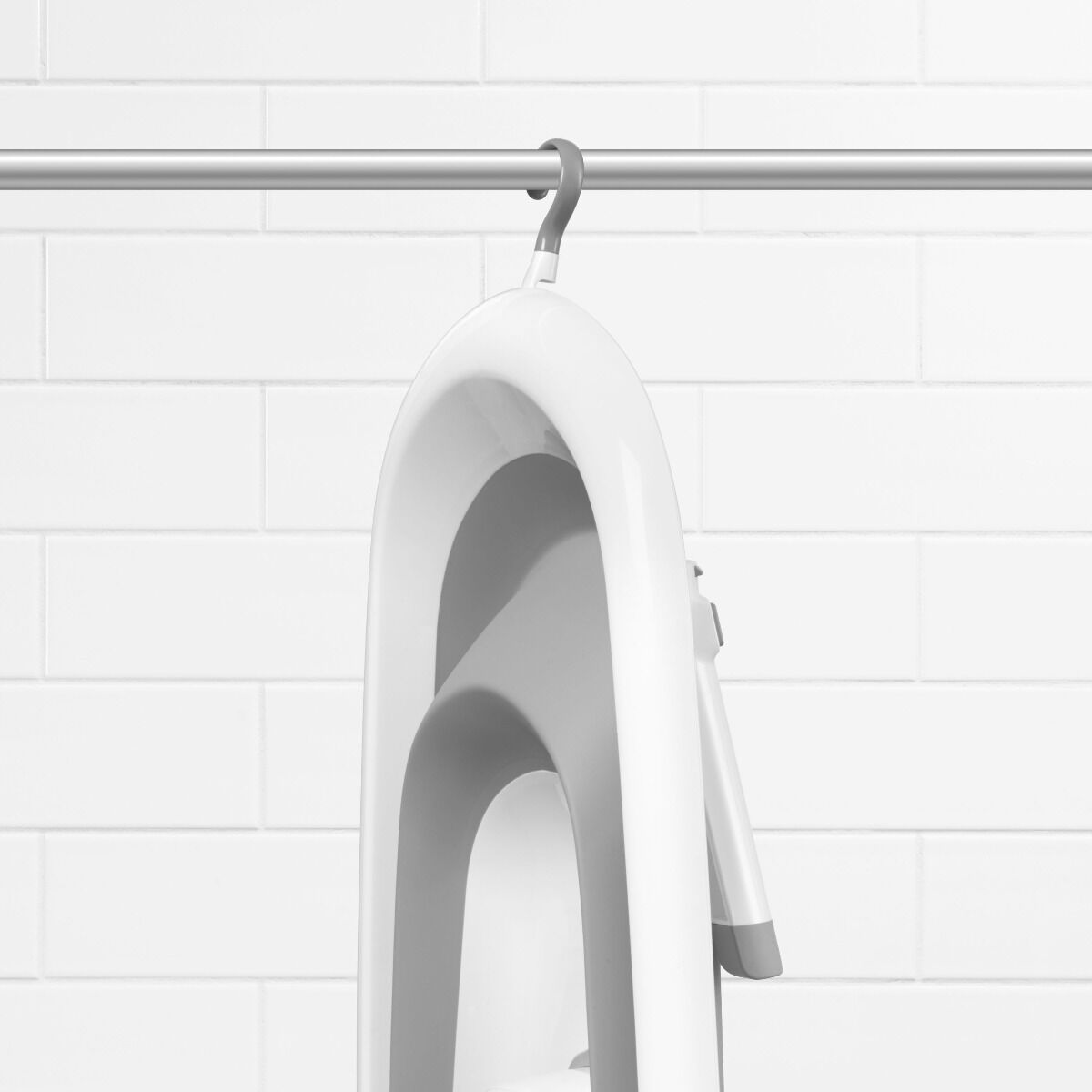 splash-and-store-bathtub-b3 tot_63142700_9.jpg