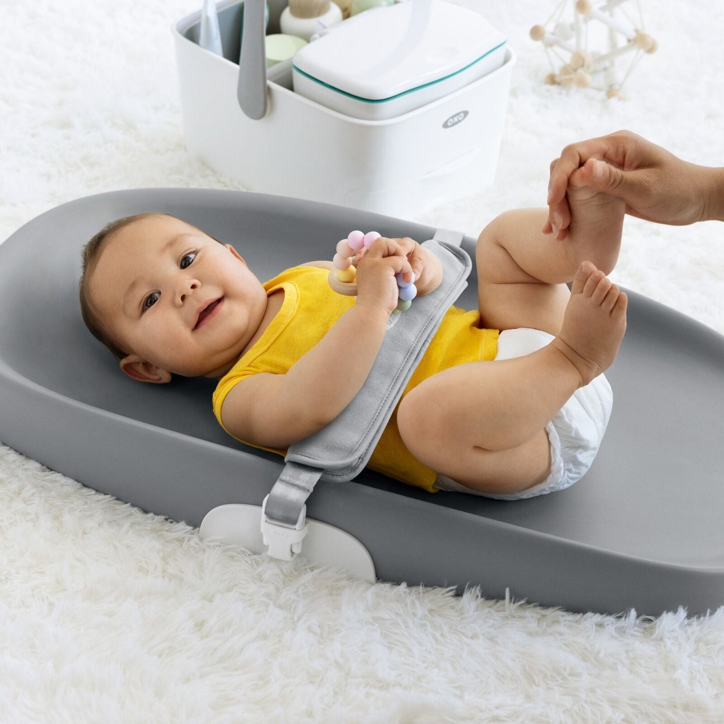 tot-changing-pad-gray-m6 tot_63154800_changingpad_pdp_03.jpg