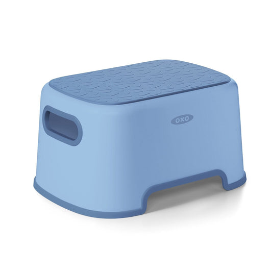 step-stool-dusk-a4 tot_63171600_step-stool-dusk_00_main.jpeg