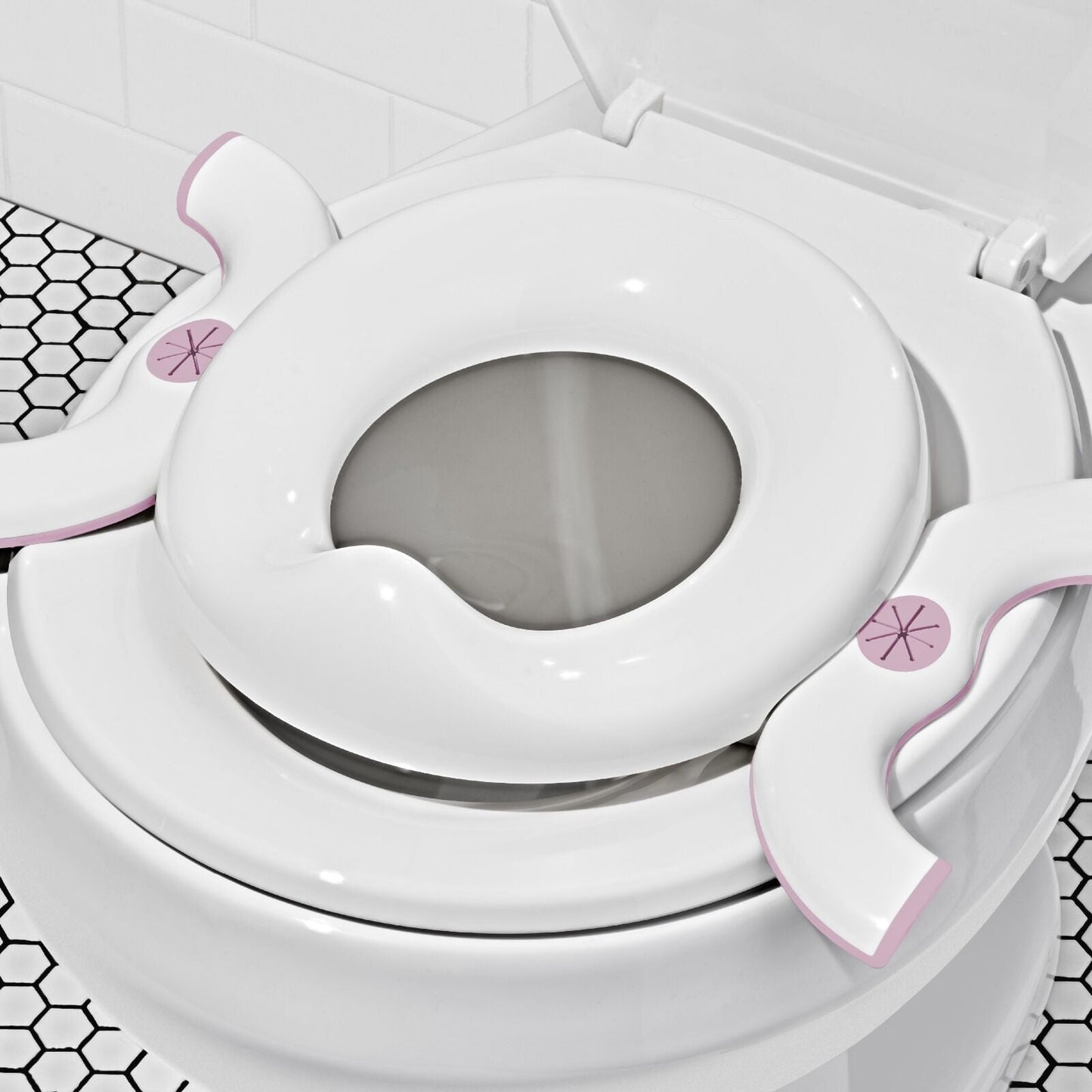oxo-tot-2-in-1-go-potty-blossom-q7 tot_63172200_2in1-go-potty-blossom_pdp_03.jpeg