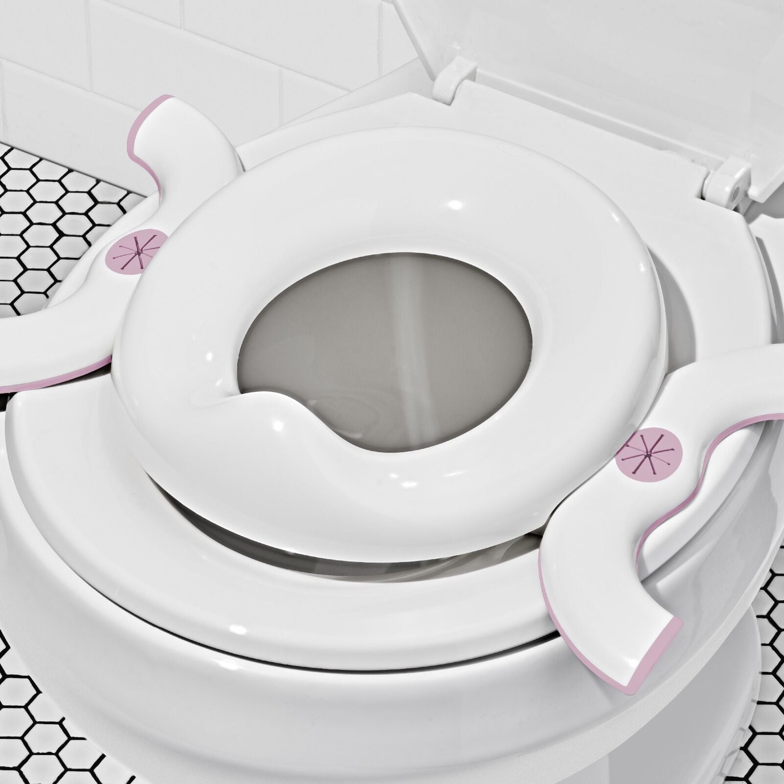 oxo-tot-2-in-1-go-potty-blossom-q7 tot_63172200_2in1-go-potty-blossom_pdp_03.jpeg