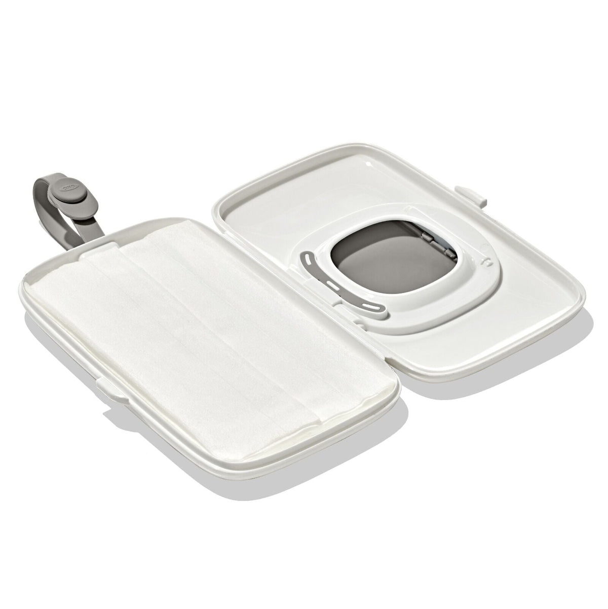 on-the-go-wipes-dispenser-c4 tot_63175100_otg-wipes-dispenser-drizzle_pdp_06.jpeg